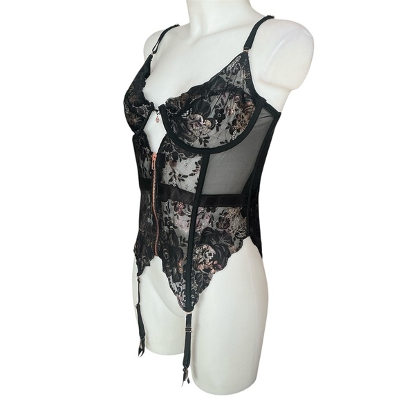 Coquette Black Lacey Zip Up Corset with Attached Garters Lace Up Back XL - Picture 4 of 16